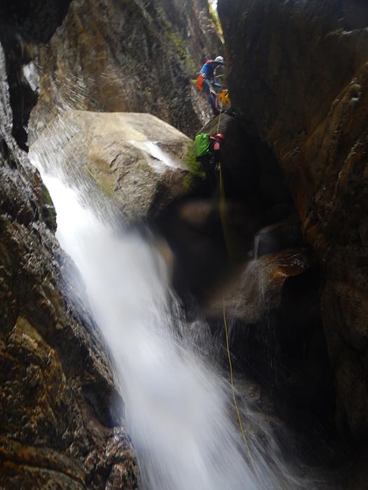 canyoning-pyrenees-gouffre-d-enfer